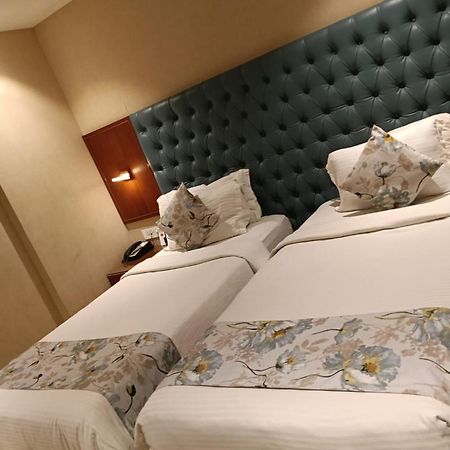 Sk Lords Inn Ahmadabad Zewnętrze zdjęcie