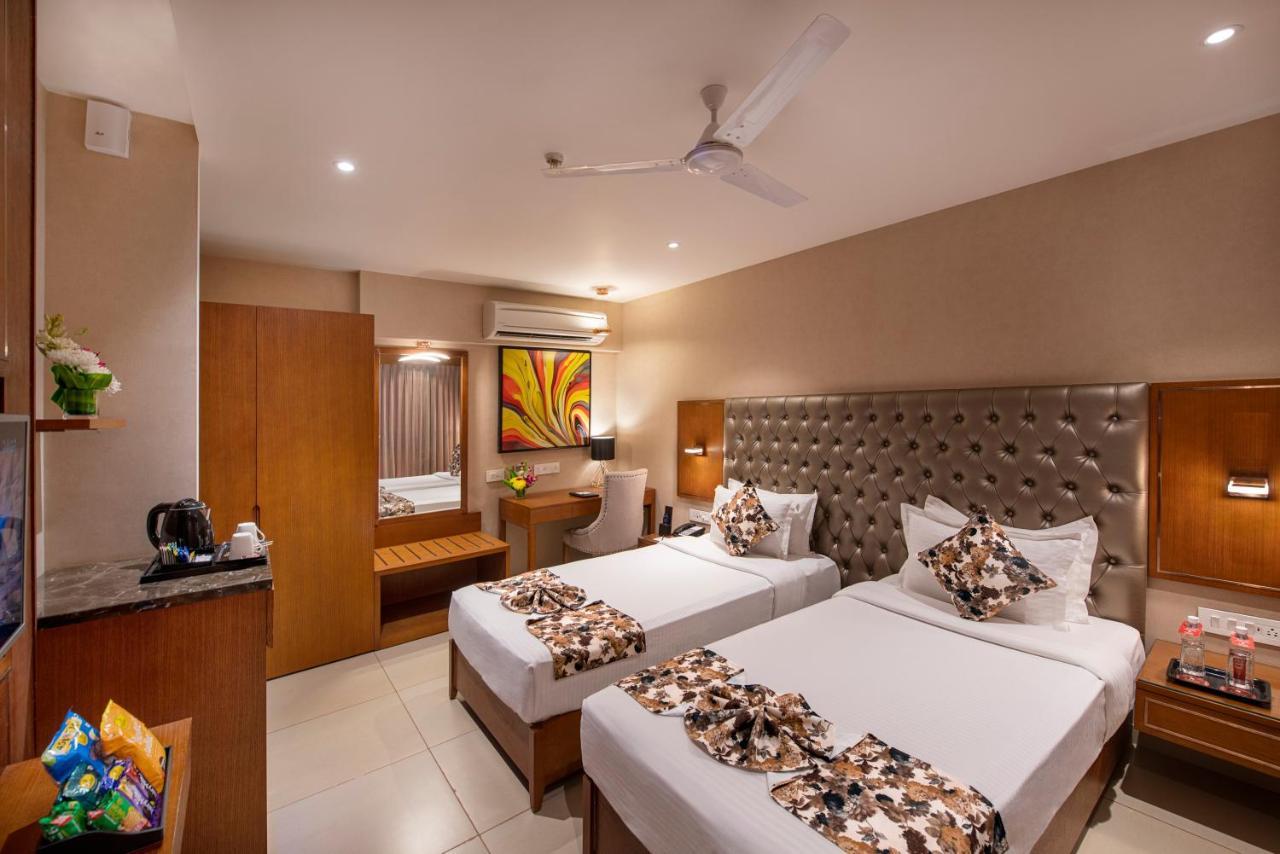 Sk Lords Inn Ahmadabad Zewnętrze zdjęcie