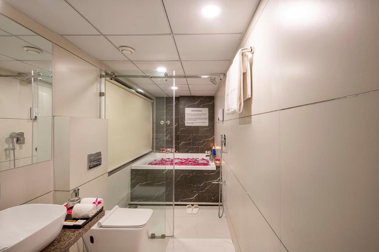 Sk Lords Inn Ahmadabad Zewnętrze zdjęcie