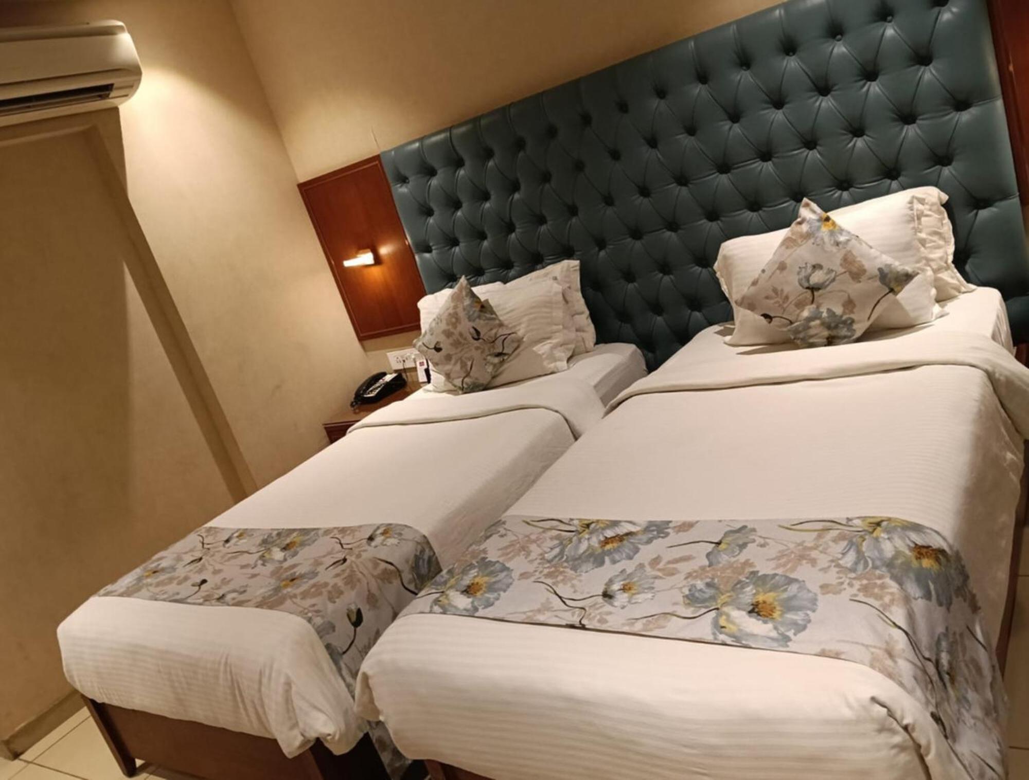 Sk Lords Inn Ahmadabad Zewnętrze zdjęcie
